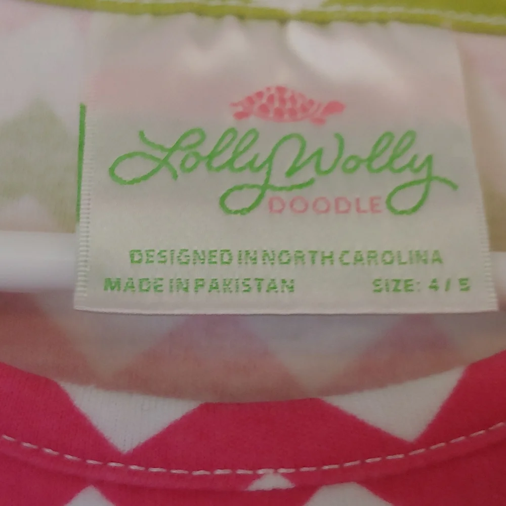 Lolly Wolly Doodle Girls Pink Polka dot Chevron Dress.  Size 4/5